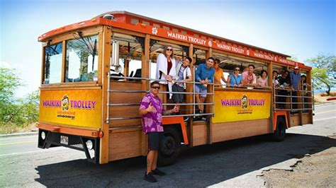 waikiki hop on hop off bus.